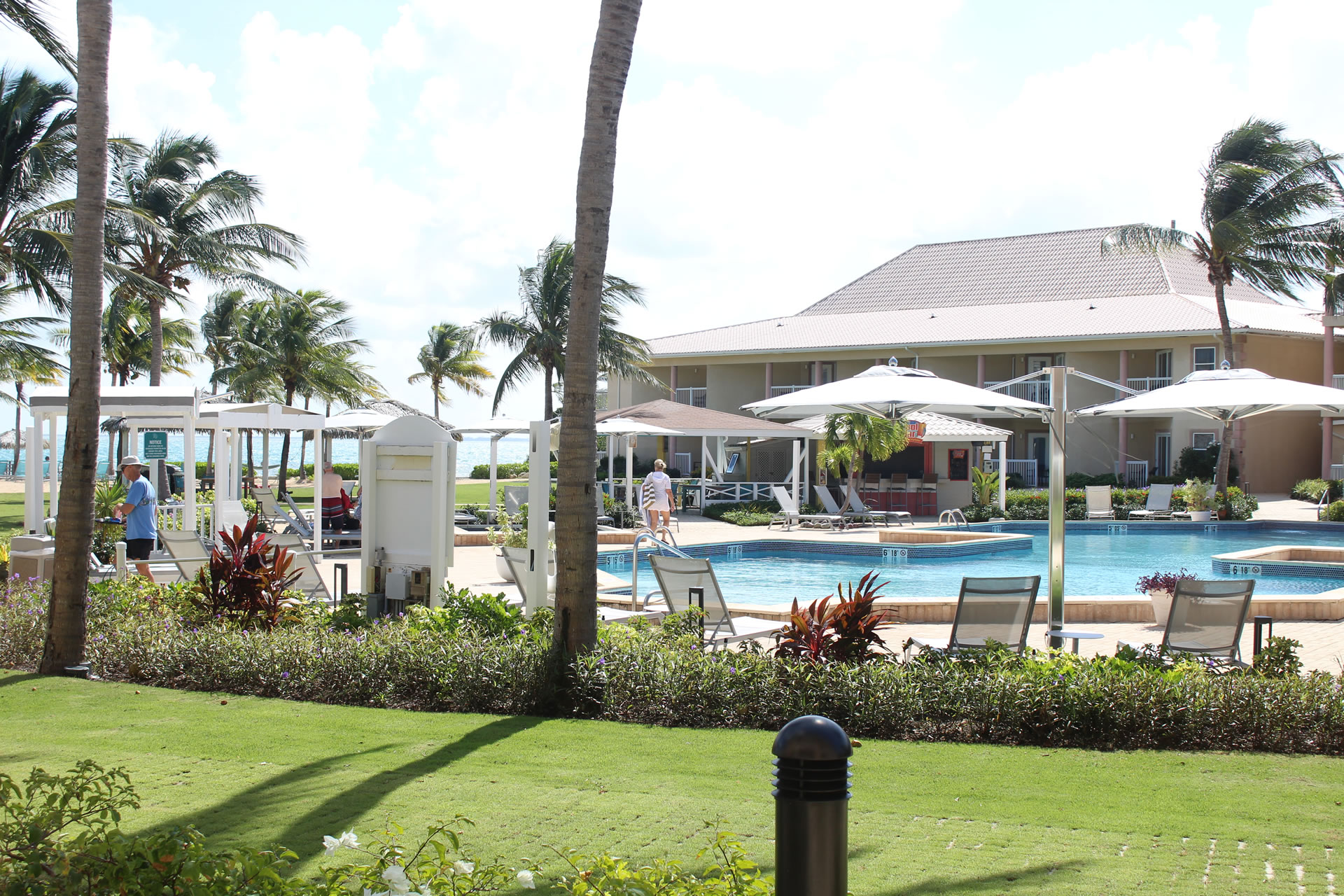 Grand Caymanian Resort pool